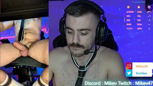 Mikev live sex cam