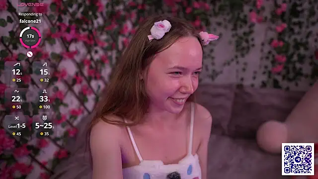 Petite_Polly live sex cam