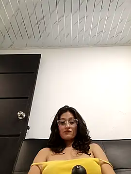 Ary-18 live sex cam