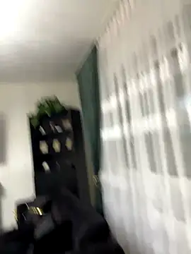 Emilia_Mausi live sex cam