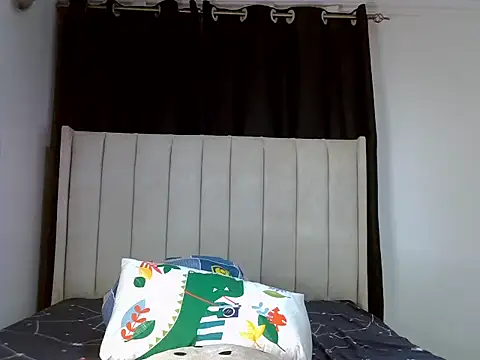 pretty_hearty live sex cam