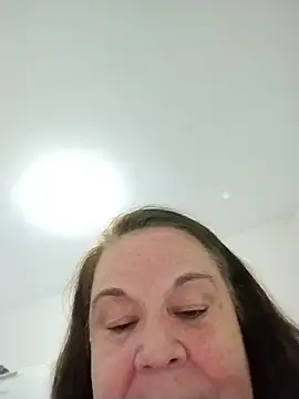 Yaya_Mineira live sex cam