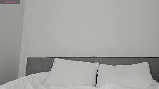 sarahphyllis live sex cam