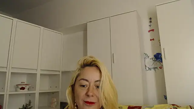 _karolynesyera_ live sex cam