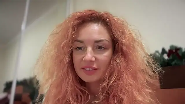 Reddgiirl live sex cam