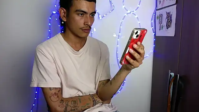 sorry-mom69 live sex cam