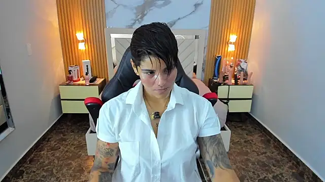 KAROLLJONES1 live sex cam