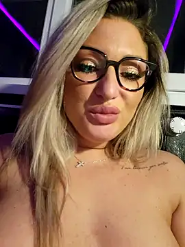 Blondie_Sasha live sex cam