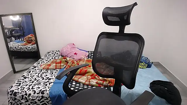 present_the_magic live sex cam