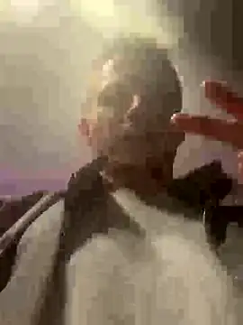 trash4cash live sex cam