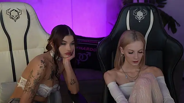 Lucy_And_Elza_Fantasy live sex cam