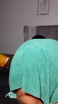 PearlSexxy69 live sex cam