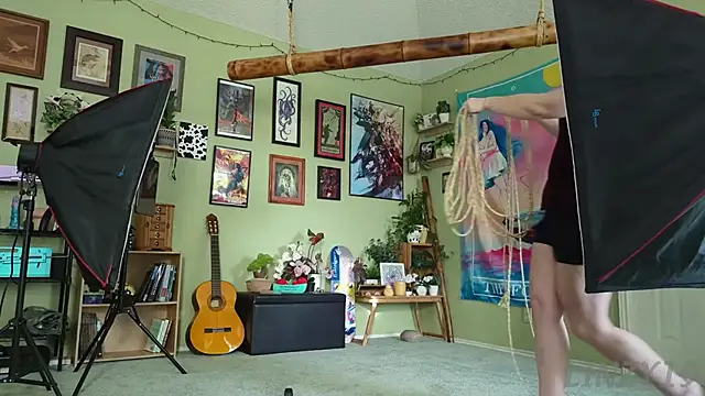 Linzy_19 live sex cam