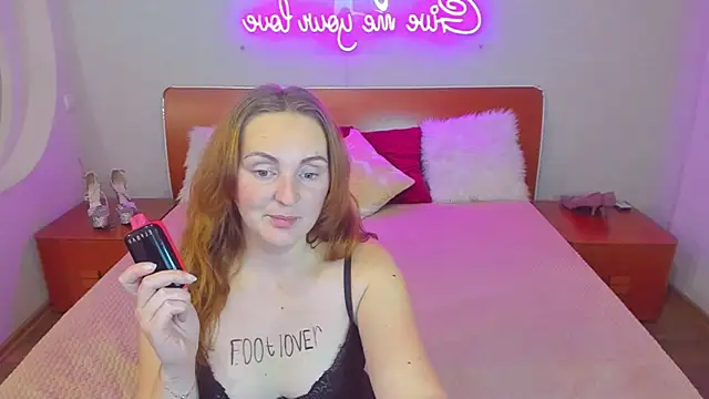 MagicEyess live sex cam