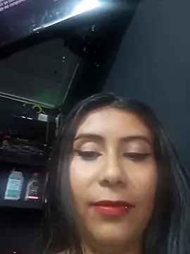 SexyDolly777 live sex cam