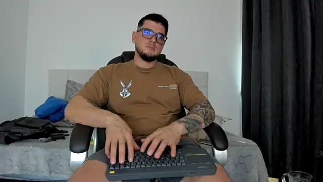 Teilor_Creed live sex cam