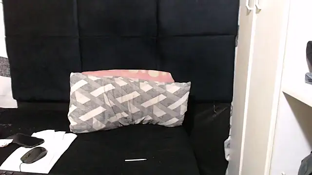 SweetHotBabby18 live sex cam