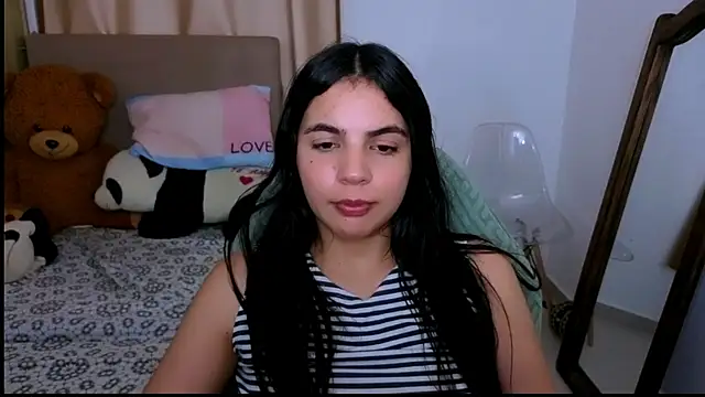 _elenna live sex cam