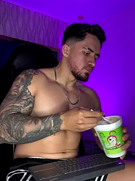 Brad_Summer live sex cam