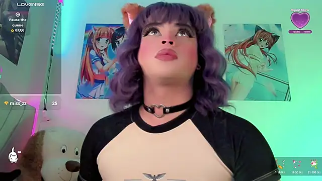 BabyNaomi2 live sex cam