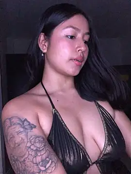 EmmaRossem live sex cam