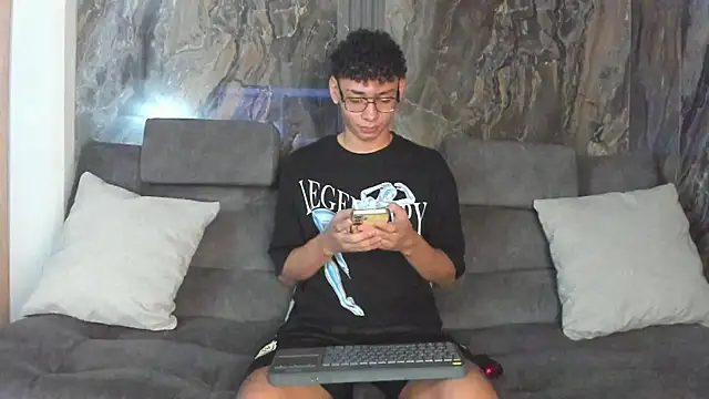 Daviid_laidd live sex cam