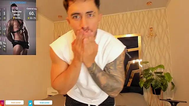 Brad_Summer live sex cam