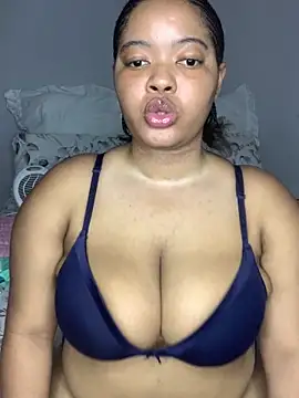 sexytinashe21 live sex cam