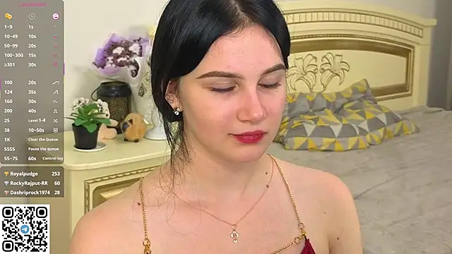 EnricaElis live sex cam