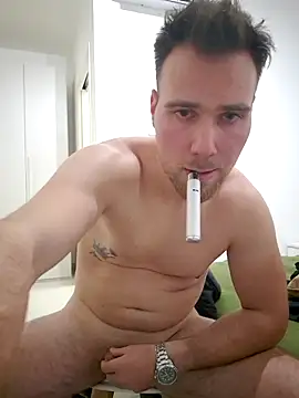 mrlyuis live sex cam