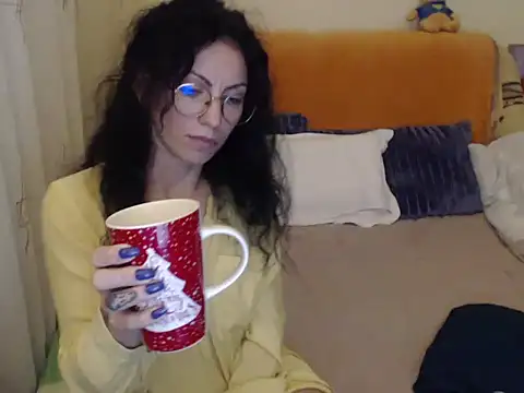 Emmatoo live sex cam