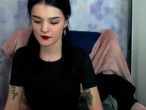 RoxyCute live sex cam