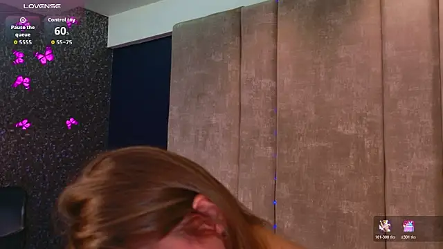 AmmyJones_ live sex cam