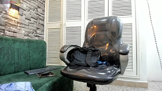 DamiBright live sex cam