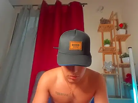latiin_boy21 live sex cam