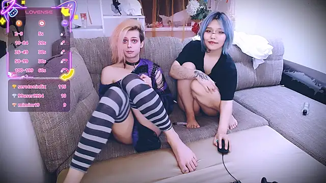 Littlepinkcat live sex cam