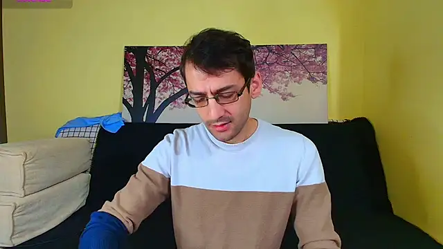 HungEddy live sex cam