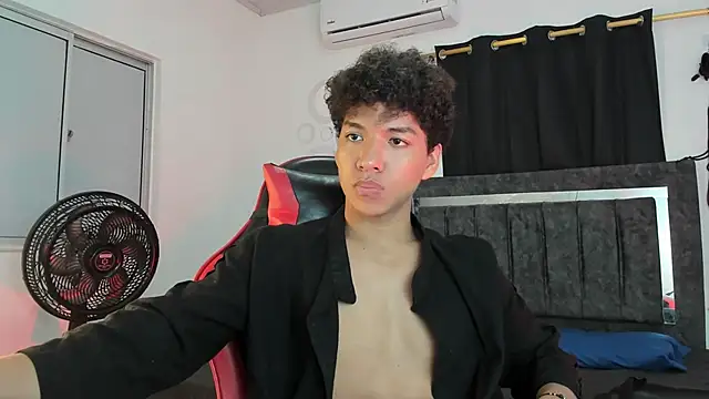 Maximiliano_Khalil live sex cam