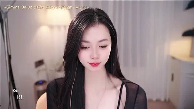 Ocean--Lili live sex cam