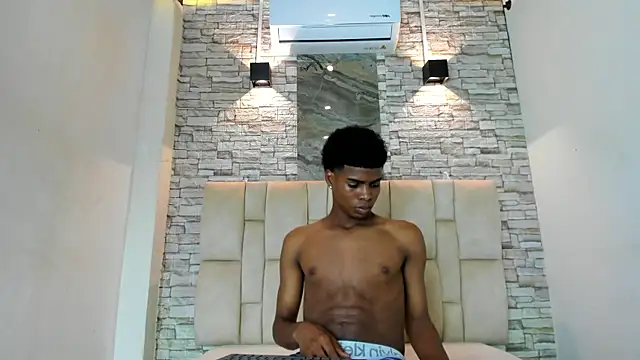 XAVI_LEE live sex cam