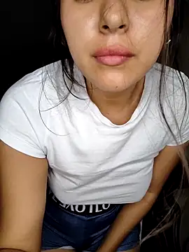 _Maaiiaa_ live sex cam