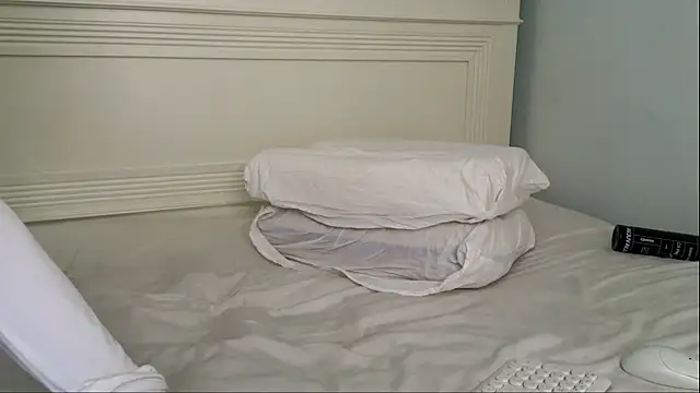 Kudi_Minnt live sex cam