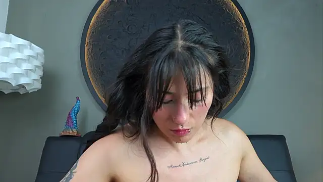 miss_sharlotte18 live sex cam