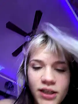 Cutiepiespanks live sex cam