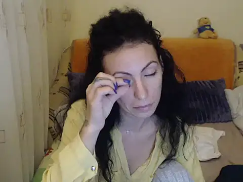 Emmatoo live sex cam