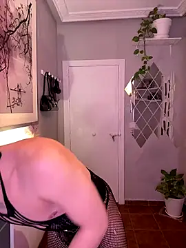 Crystal_________ live sex cam