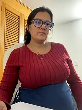 SWEETLILY18 live sex cam