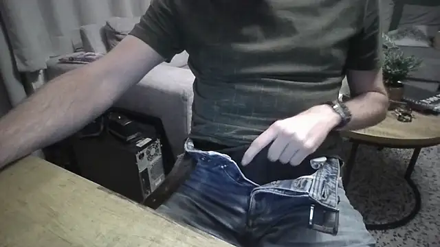 Michealtje85 live sex cam