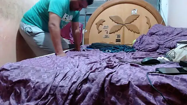 nakedlima live sex cam