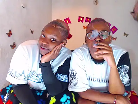 The_wickles_4443 live sex cam